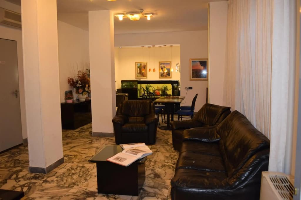 Hotel Mary