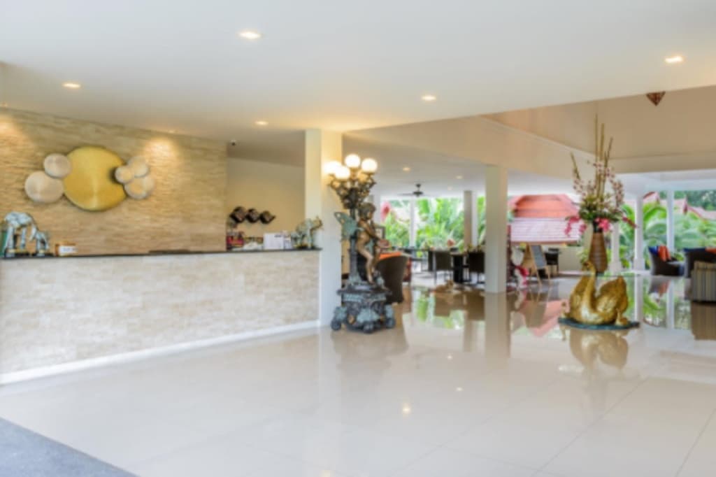 L'esprit de Naiyang Beach Resort