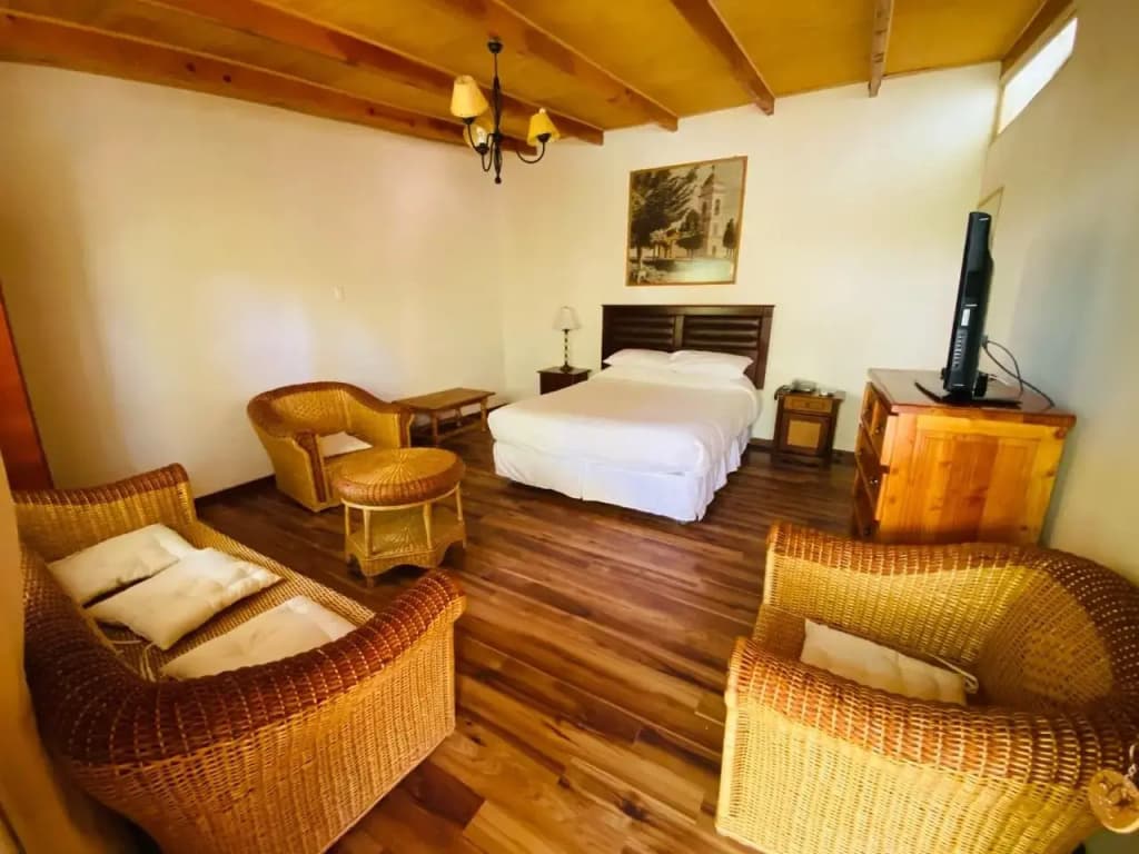 Hotel Jireh