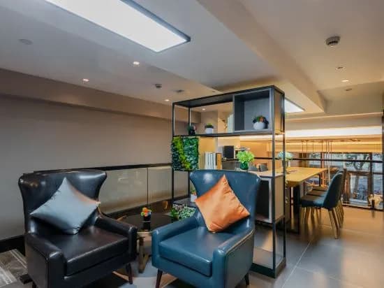 Homeinn Selected Hotel (Shanghai Bund World Metro Station Hotel)