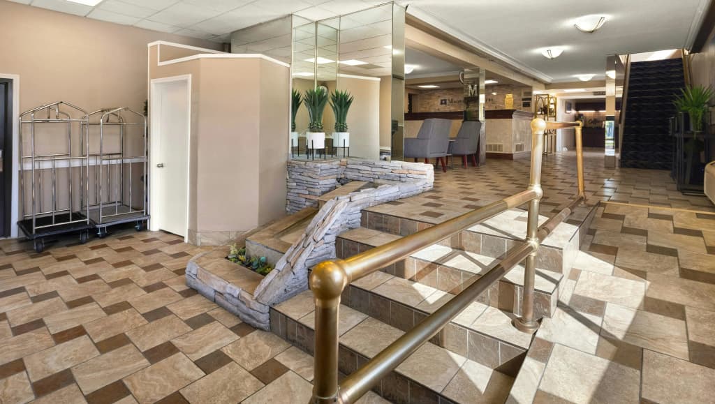 Magnuson Hotel Detroit Airport