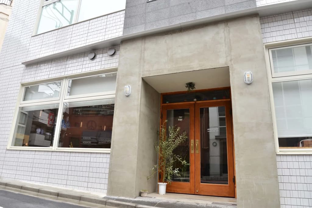 almond hostel & cafe Shibuya 1