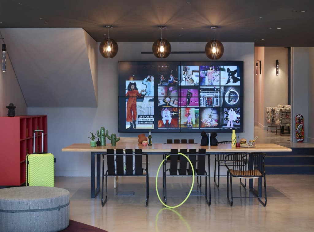 Moxy Athens City