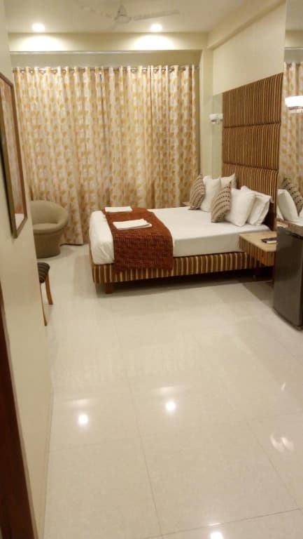 Bentley Hotel Marine Drive