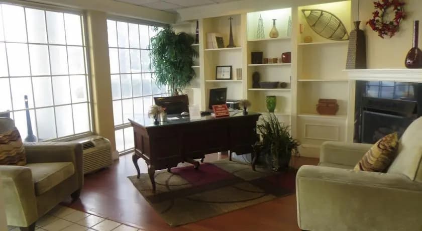 Ramada Knoxville