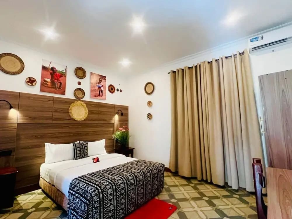 Sunset Retreat Hotel