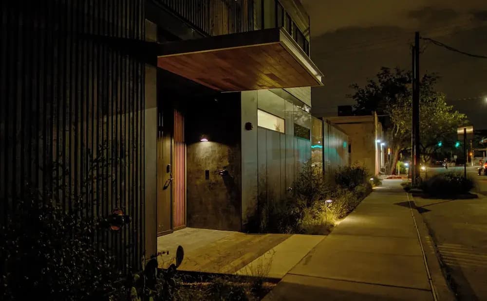 Frame Hotel - SoCo