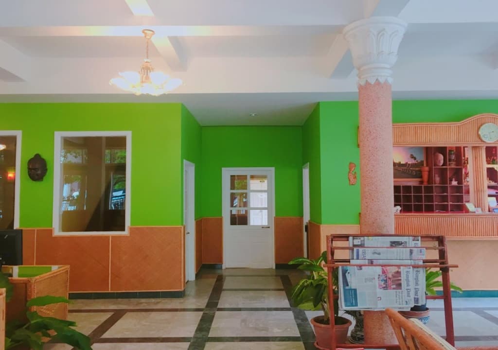 Day Inn Hotel