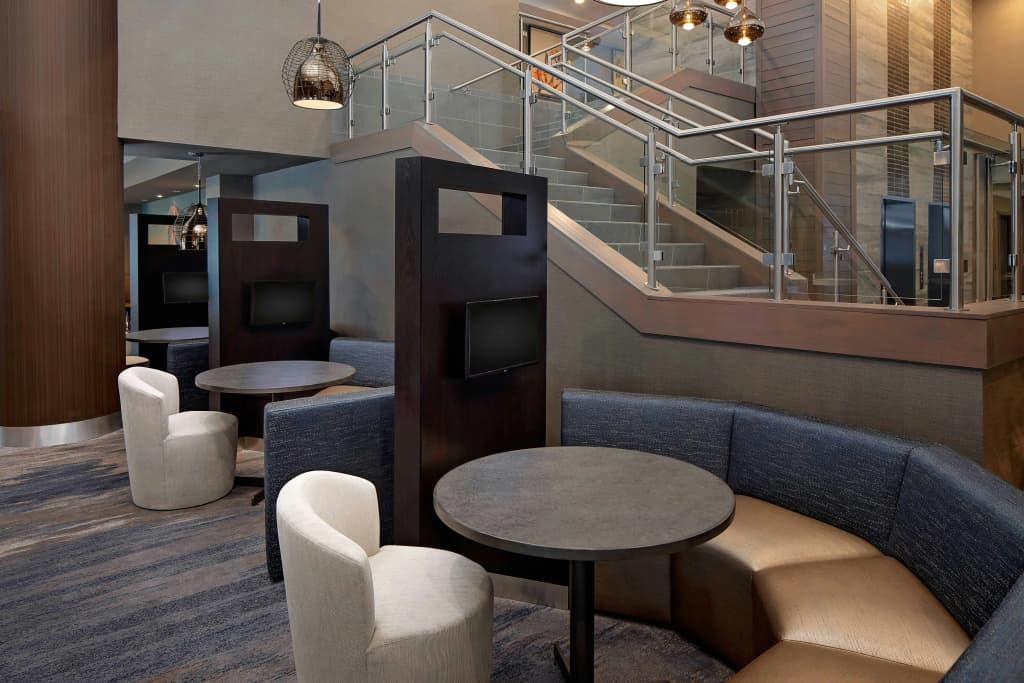 Courtyard by Marriott Dallas Downtown/Reunion District