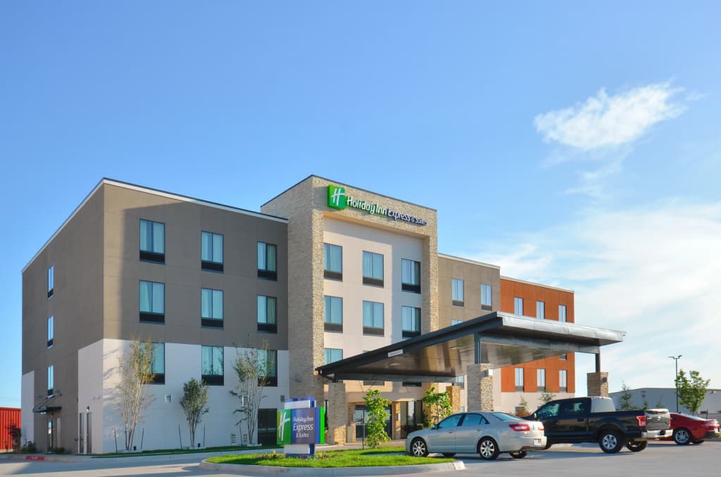 Holiday Inn Exp Stes South by IHG