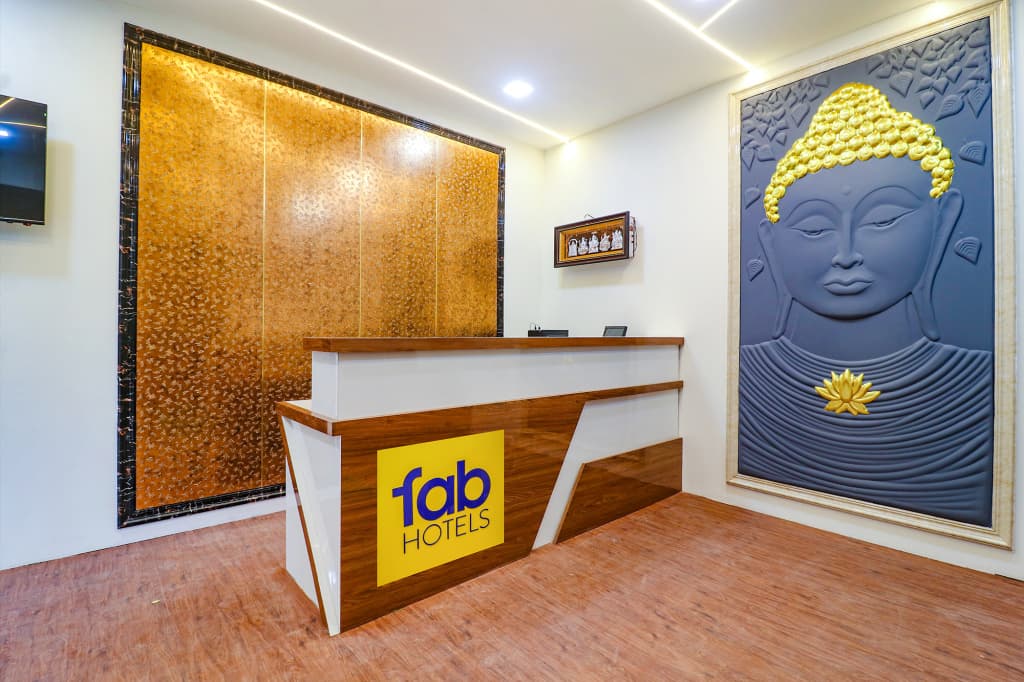 Fabhotel E City Inn
