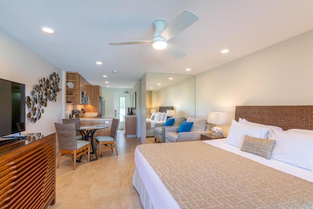 Castle Napili Surf Beach Resort
