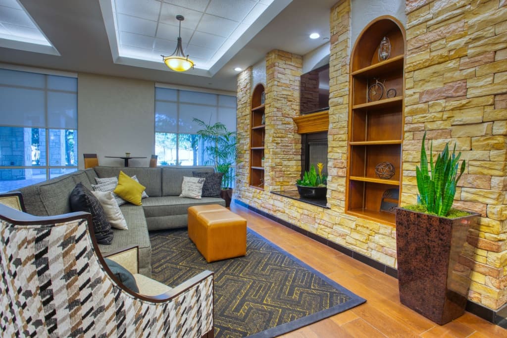 Drury Inn & Suites Near La Cantera Parkway