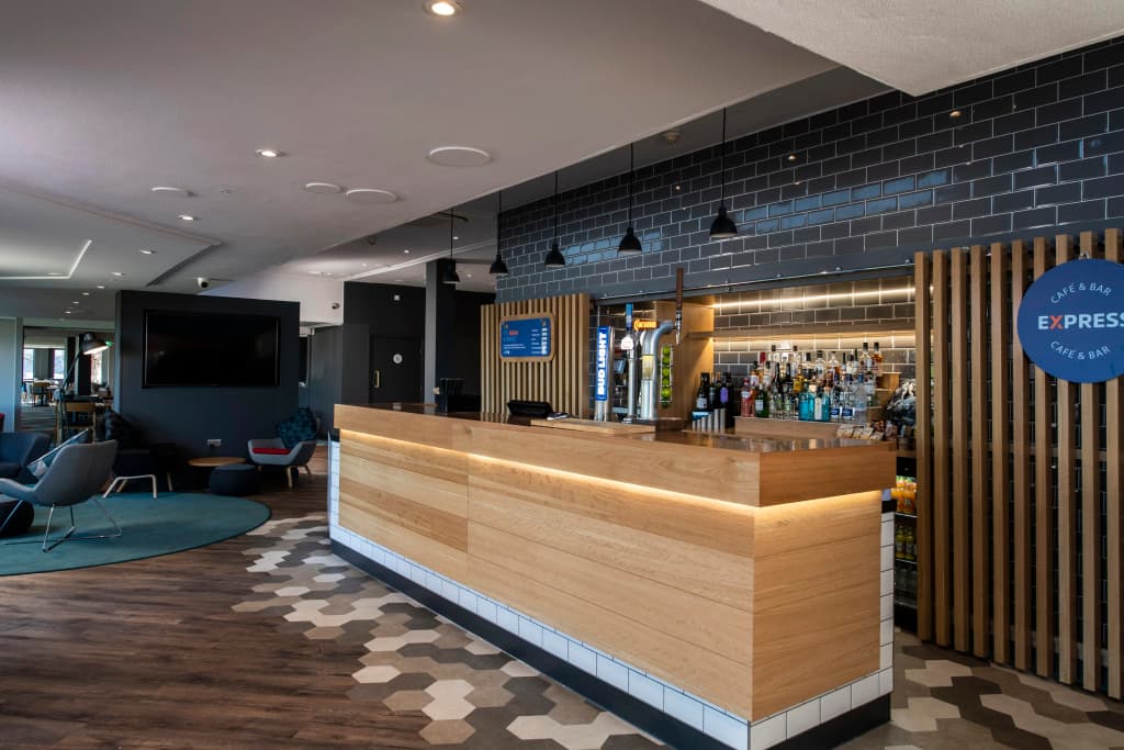 Holiday Inn Express Edinburgh City West by IHG