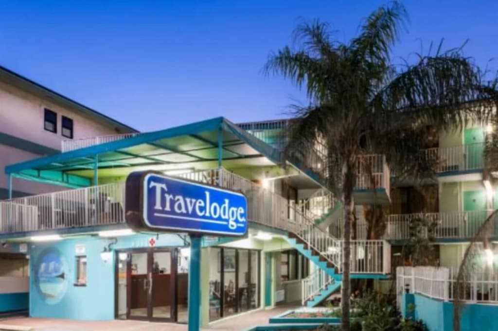 Travelodge by Wyndham Fort Lauderdale Beach