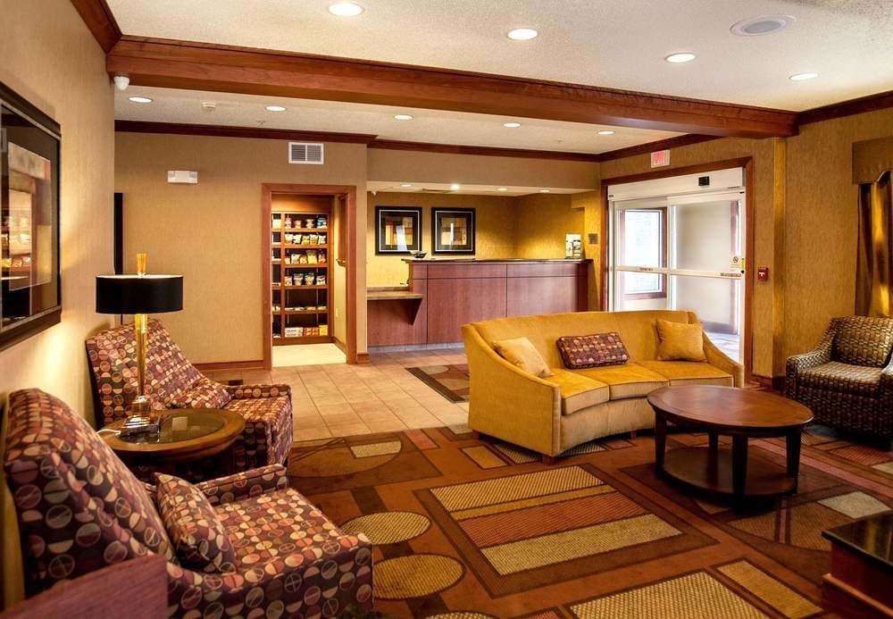 Fairfield Inn & Suites Detroit Livonia