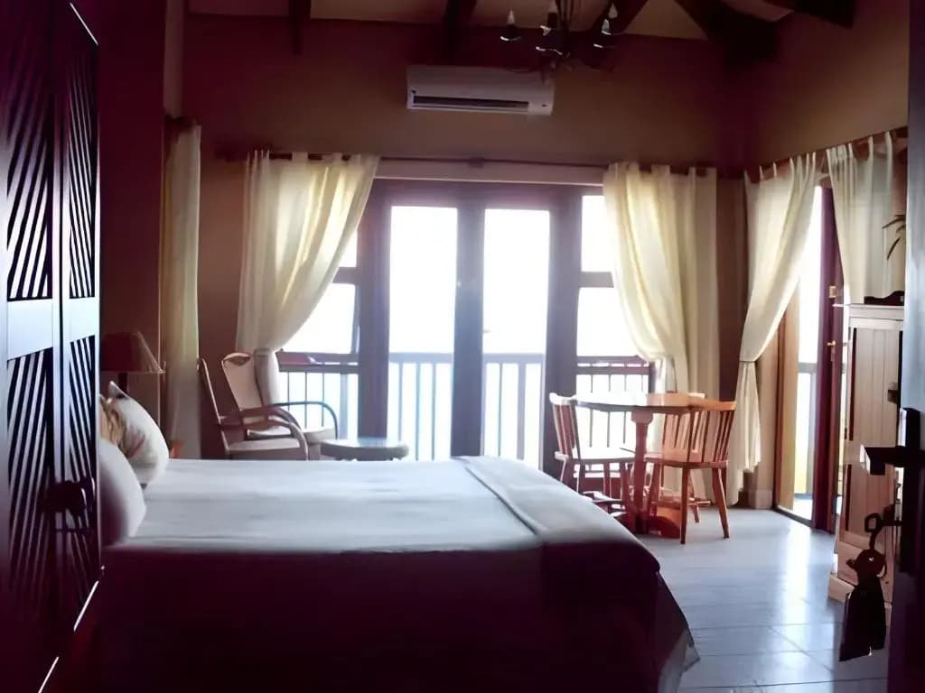All Seasons Bed And Breakfast