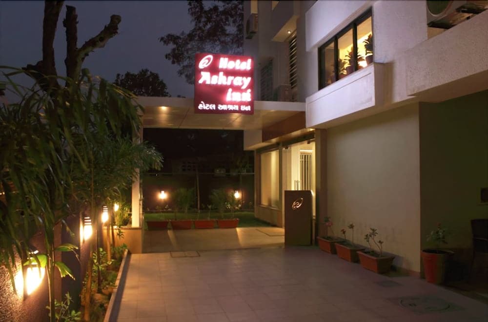 OYO Premium Ashram Road II