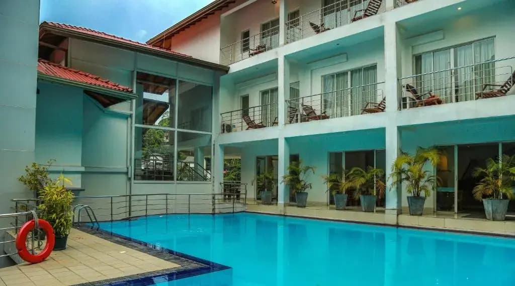 Senani Hotel