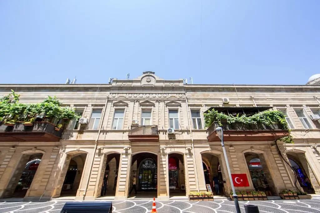 Grand Midway Hotel