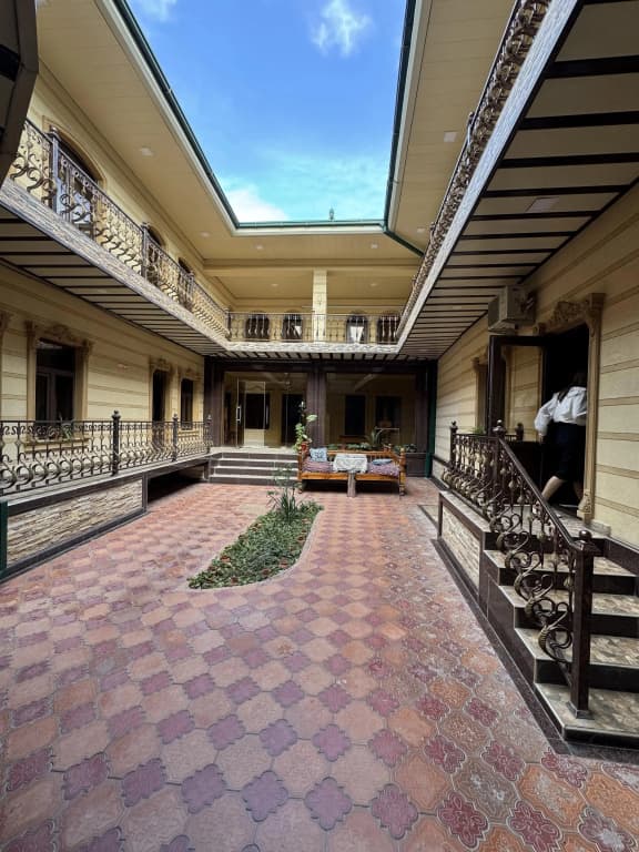 Shahram Plus Hotel