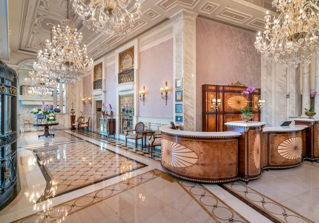 Rixos Pera Istanbul + Nickelodeon Play Tersane Access