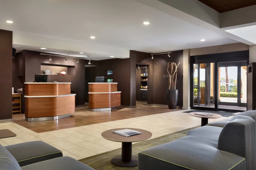 Courtyard by Marriott Fort Myers Cape Coral Hotel