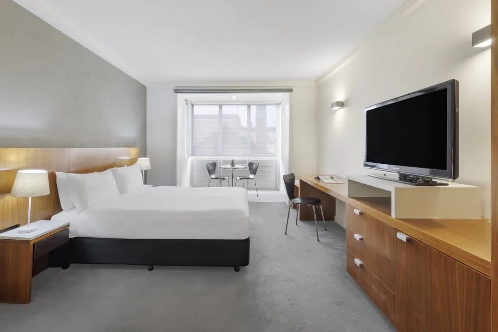 Cosmopolitan Hotel and Apartments