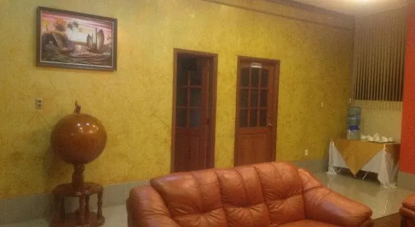 Golden Palace Hotel