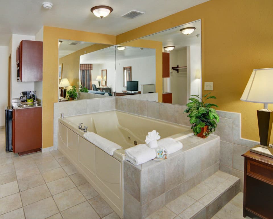Quality Inn & Suites
