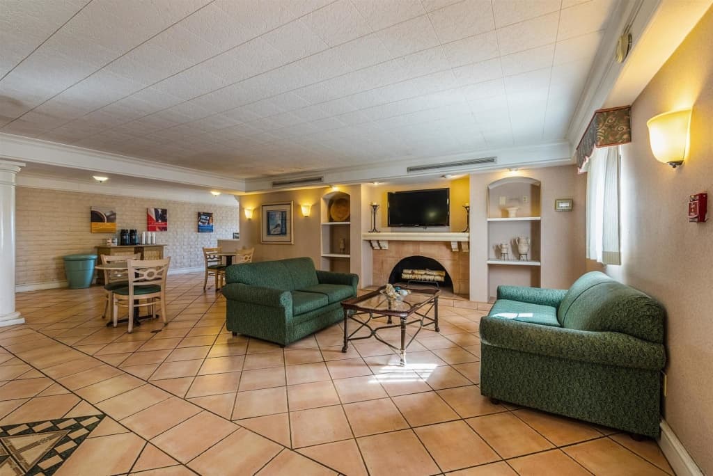 Motel 6 Knoxville, TN